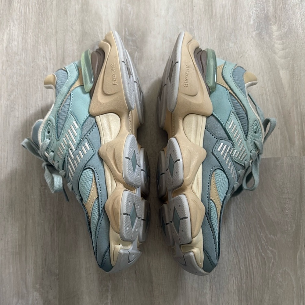 New Balance 9060 Blue Haze View 4